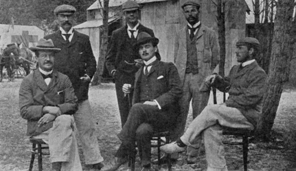 The Men Who Are Fighting the Plague at Cape Town